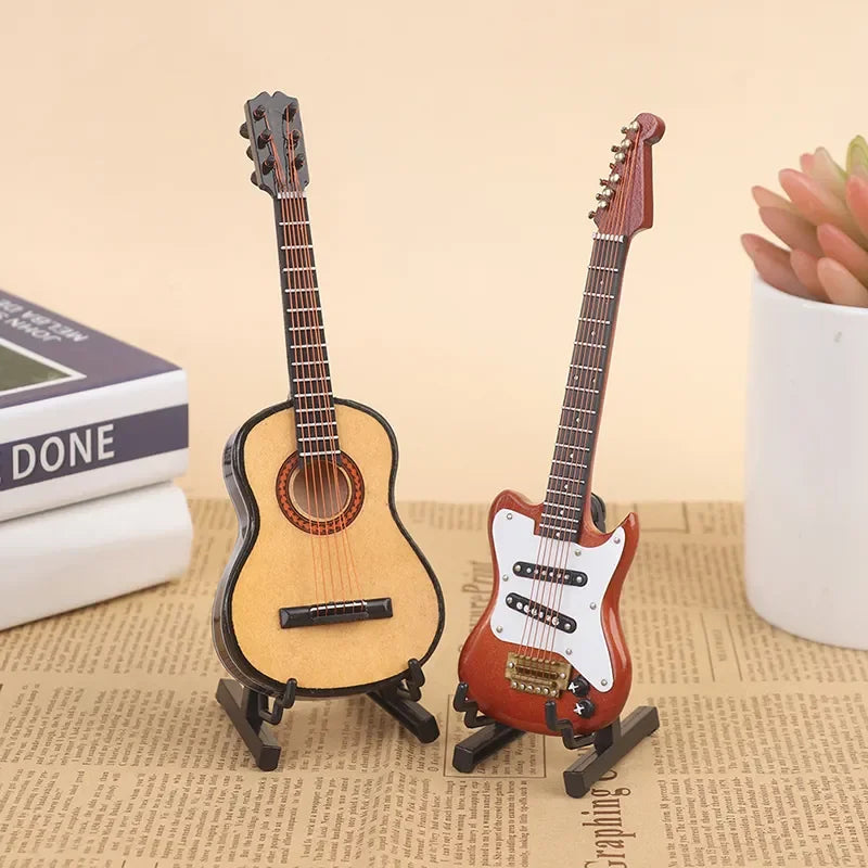 Mini-Guitares Décoratives – Classique ou Électrique (15 cm)