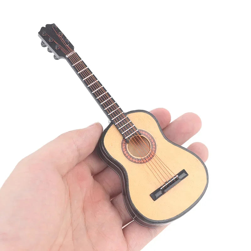 Mini-Guitares Décoratives – Classique ou Électrique (15 cm)